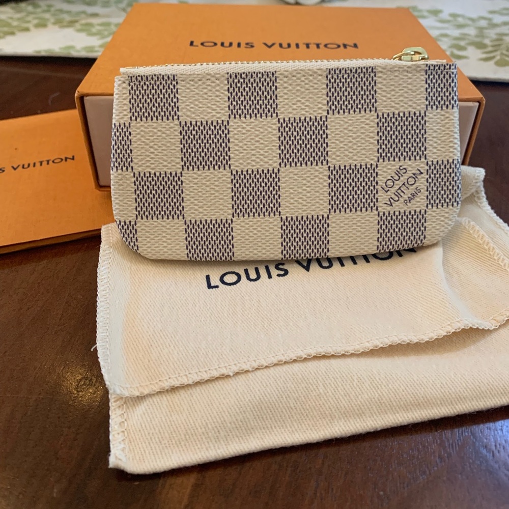 BNIB - LV cles/key pouch - Damier Azur - sold out